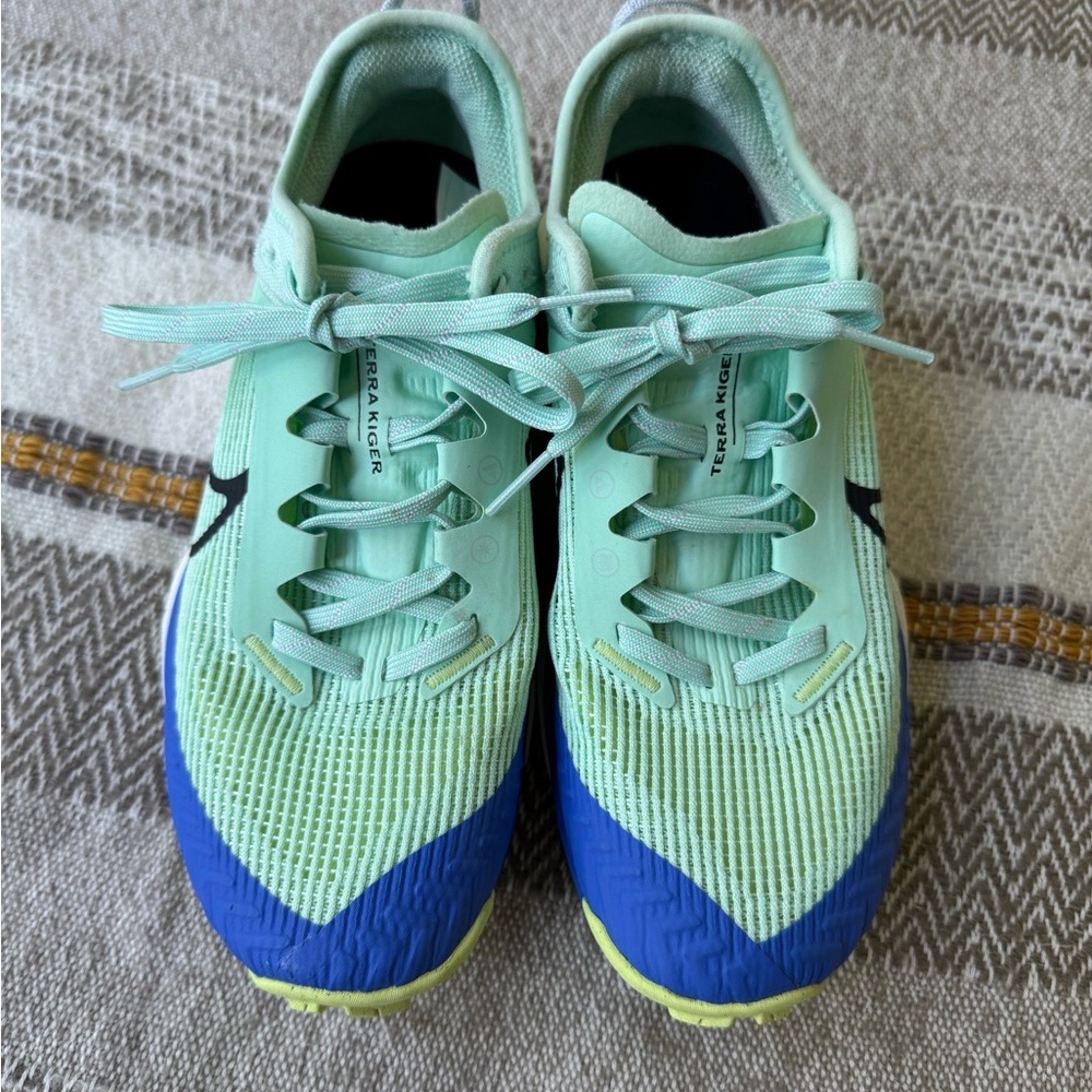 Nike Terra Kiger Athletic Shoes - Picture 2 of 6